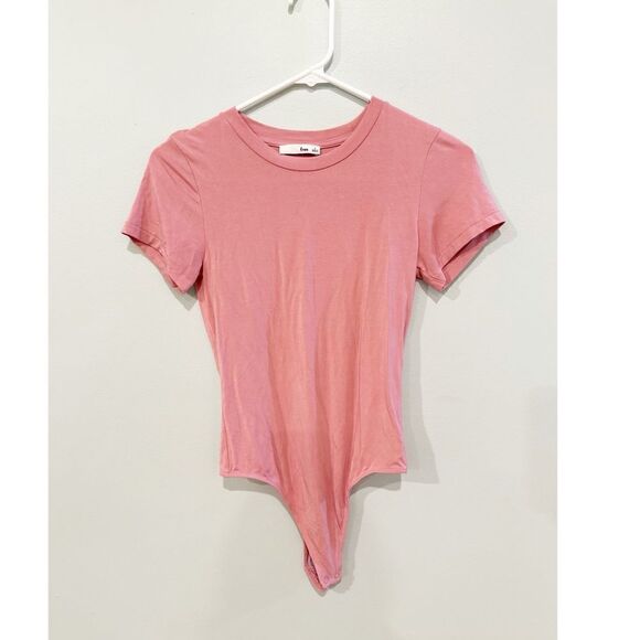 Aritzia Wilfred free pink short sleeve bodysuit - Picture 1 of 3